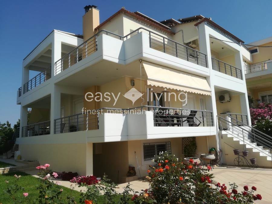 (Zum Verkauf) Wohnung/Residenz Einfamilienhaus || Messinia/Kalamata - 304 m², 3 Schlafzimmer, 670.000€ 